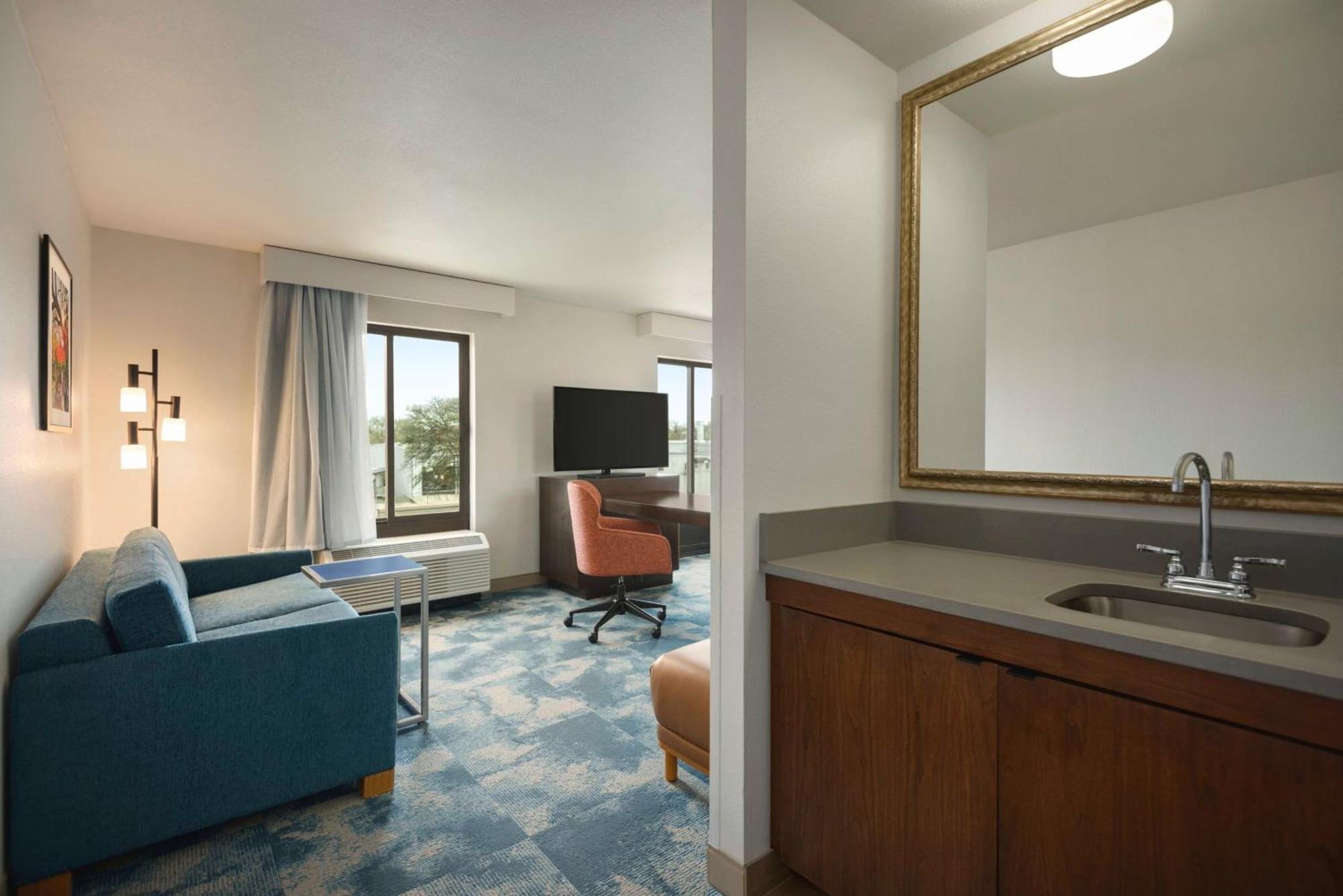 Hampton Inn & Suites סן מרקוס מראה חיצוני תמונה